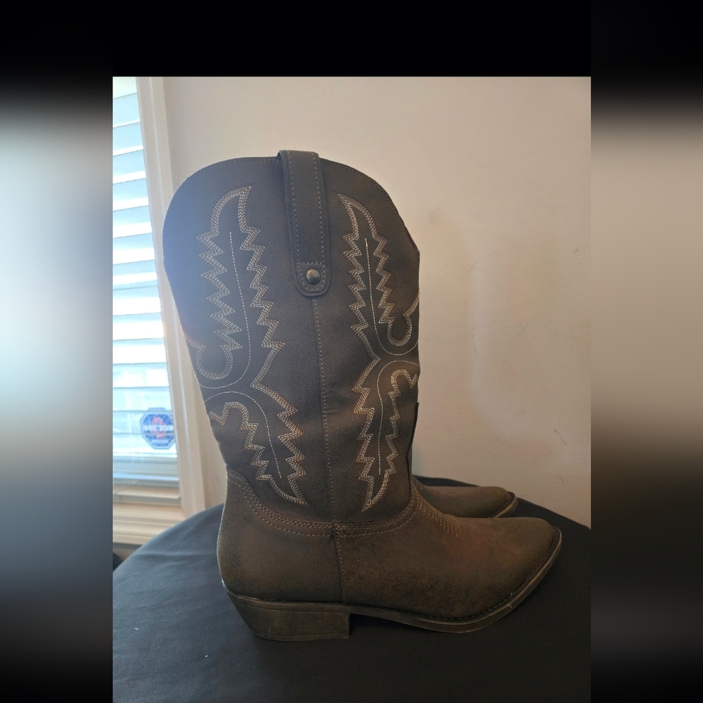 Me Too Darma Brown Western Cowboy Boots Women’s Size 10 Cowgirl Riding Boot